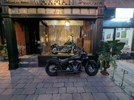 PXL_20250816_001836406