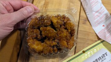 PXL_20251008_210119424